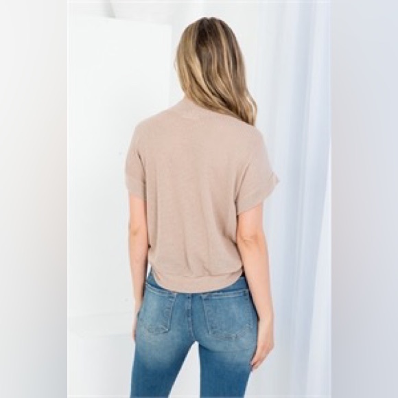 New super cute stretch top - Picture 4 of 6